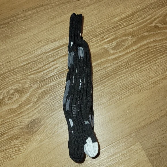 DC Comics The Batman 2-Pack Crew Socks Fits Shoe Size 6-12 New - Picture 4 of 6